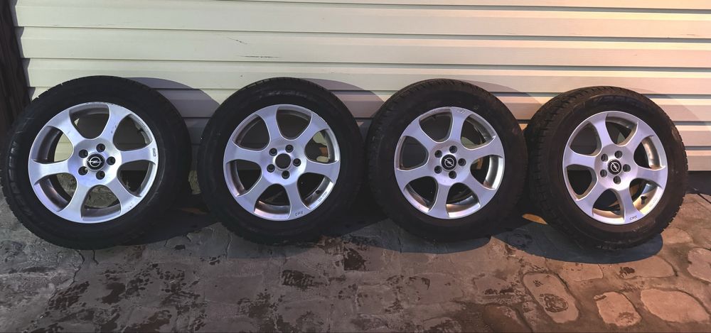 Зимові шини разом з дисками