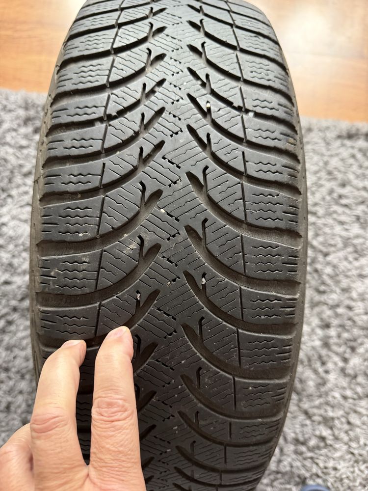 Opony zimowe Michelin 195x65 R15  z felgami stalowymi