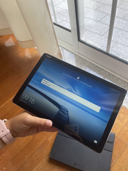 Huawei MediaPad M5 Lite with Keyboard64741252752001124