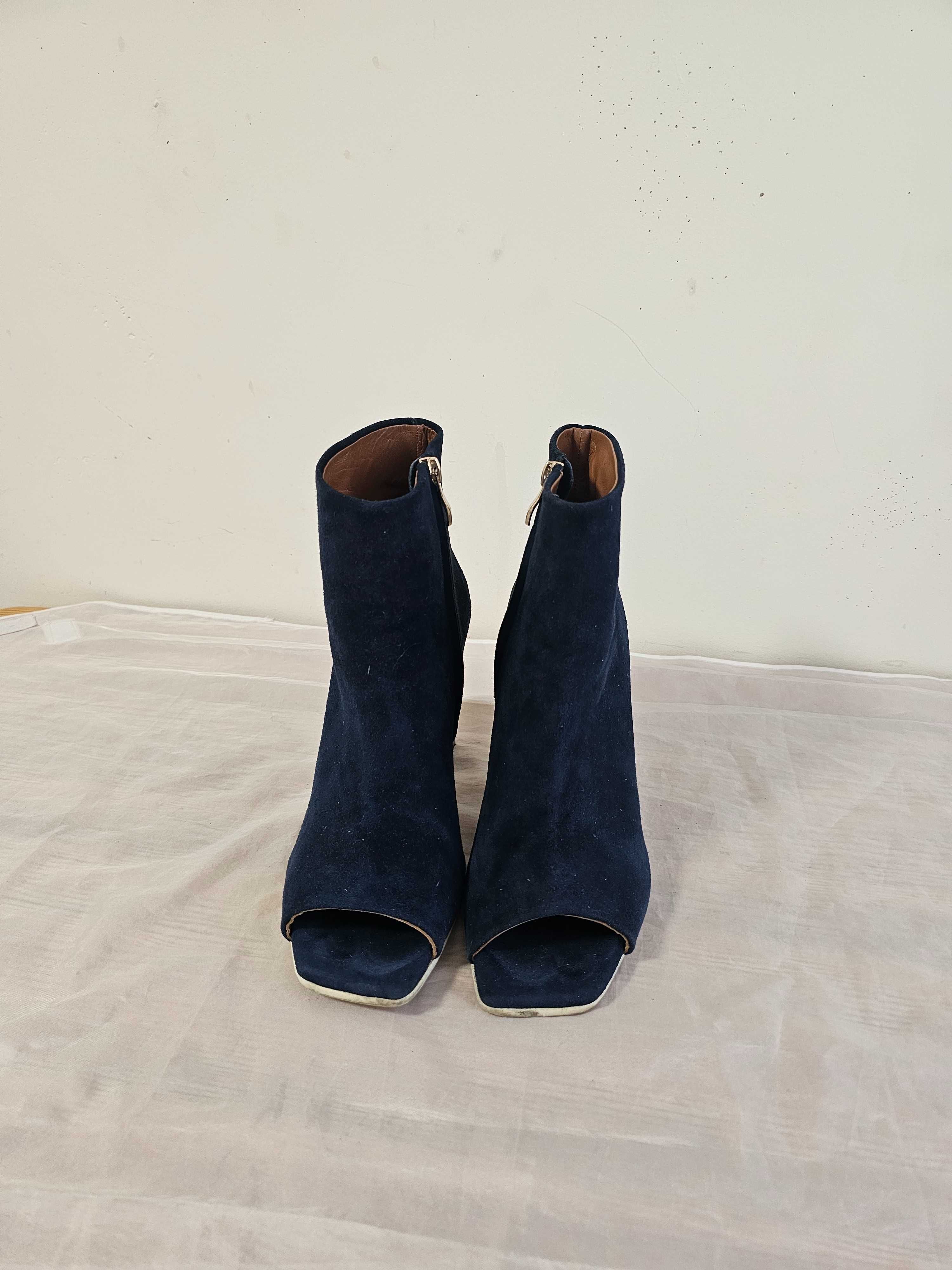 Buty sandały na obcasie z cholewką Baldowski r. 40 , wkł 26 cm