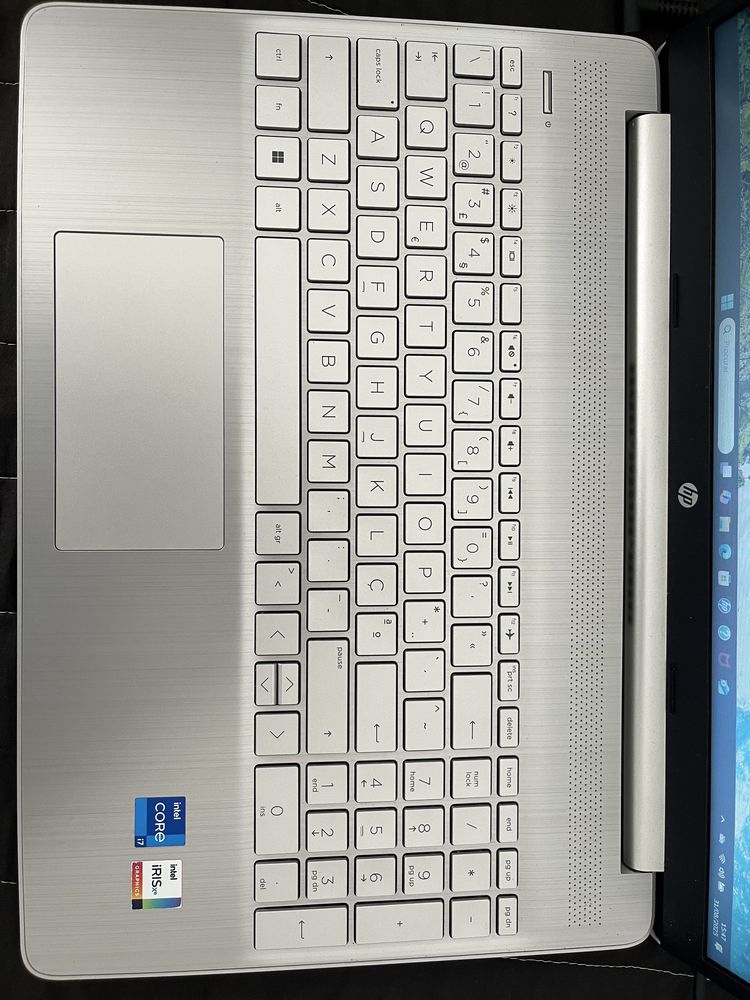 Portatil HP i7-1255U 1TB 16RAM