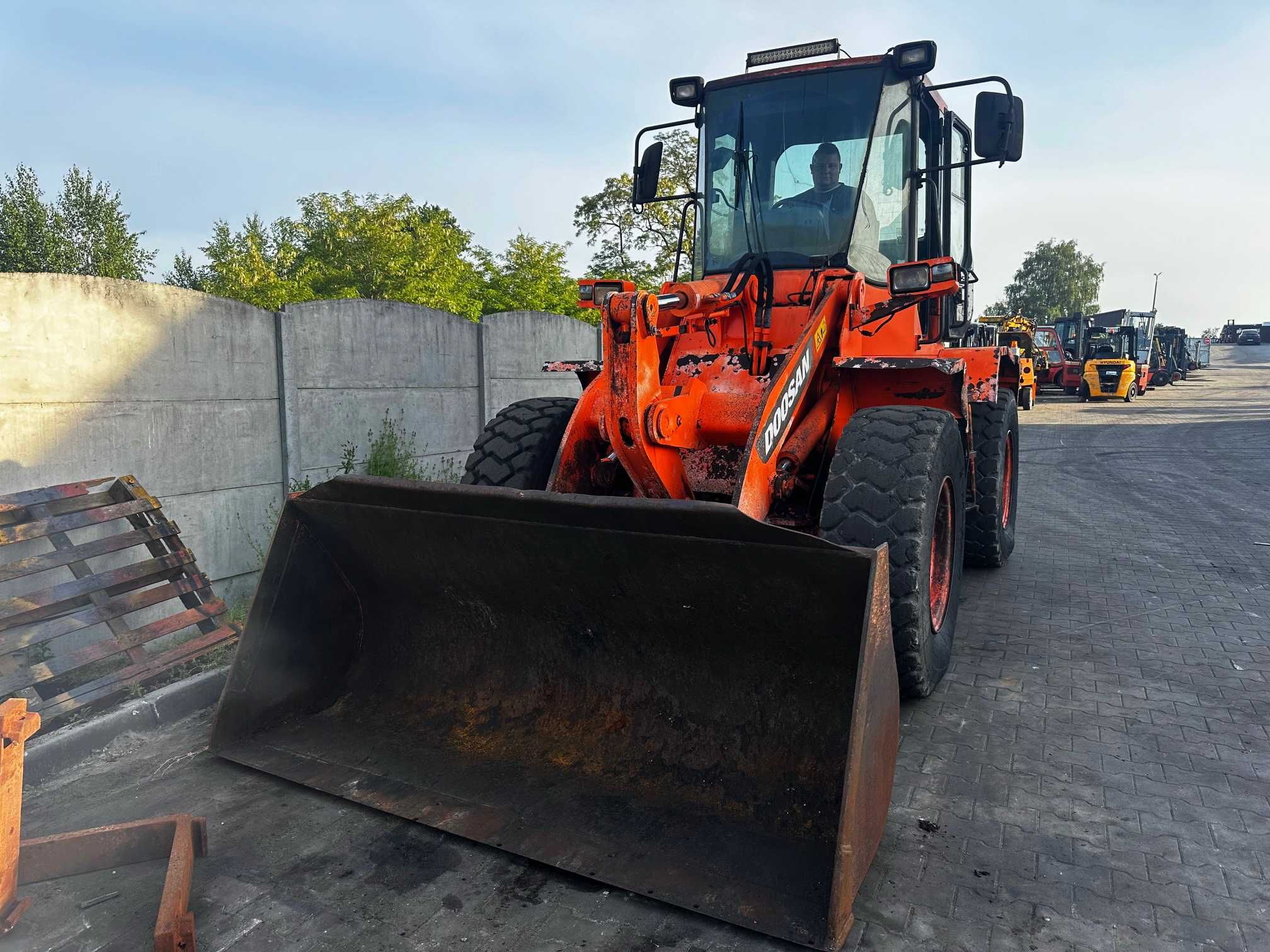 ładowarka kołowa DOOSAN DL160 napęd 4x4 silnik CUMMINS 2010 rok 8500kg