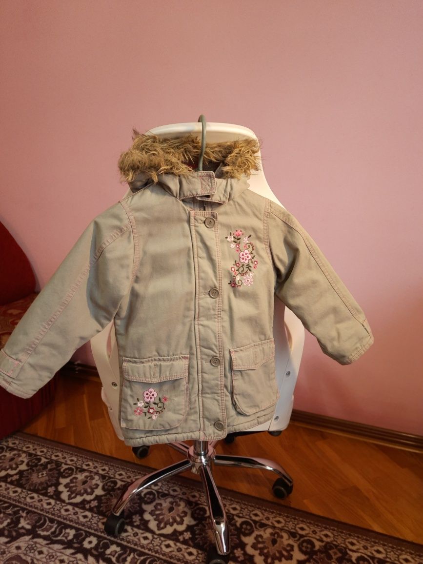 Утеплена курточка для дівчинки