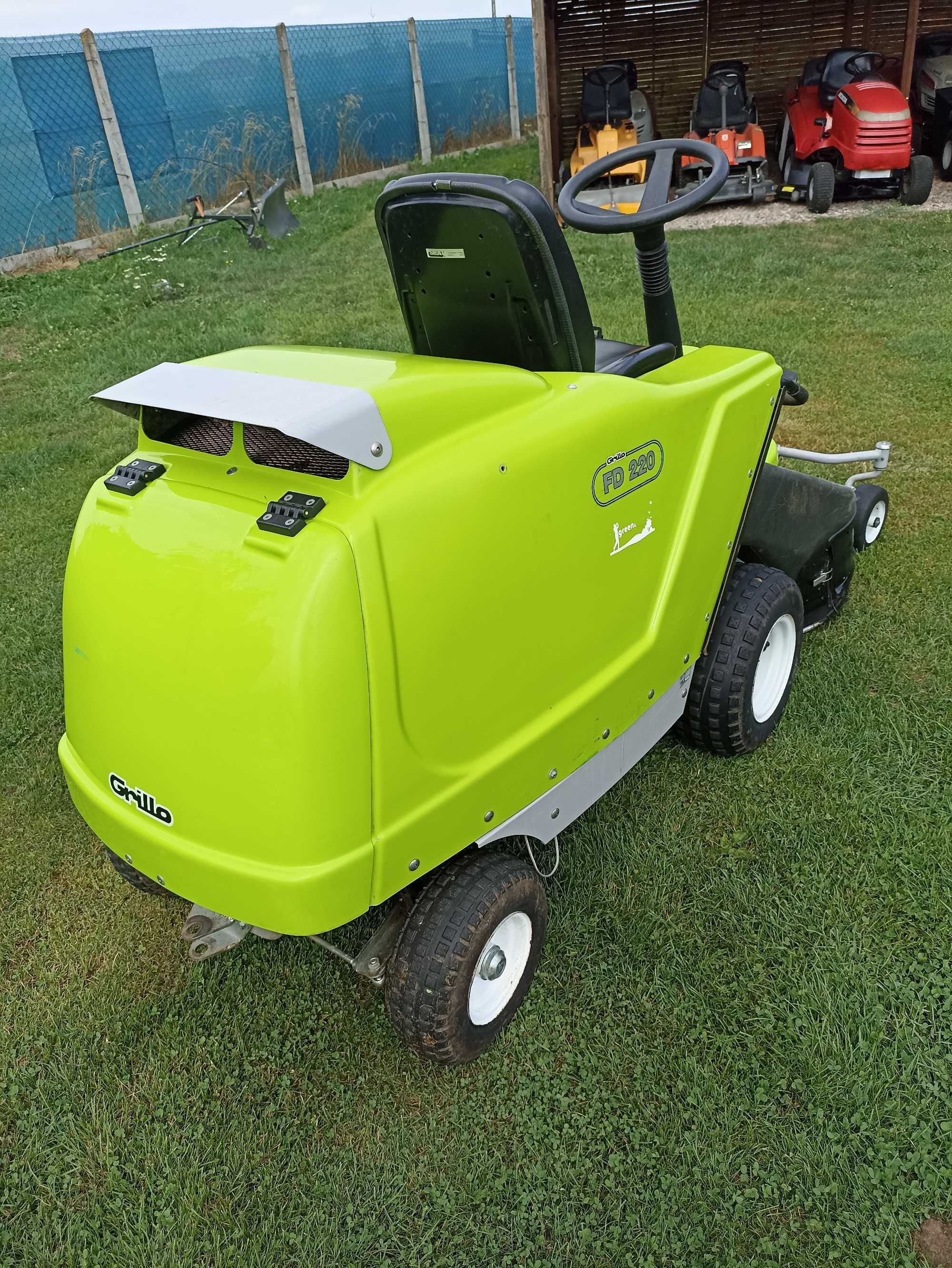 Kosiarka traktorek Grillo v2 16hp pompa automat rider z koszem