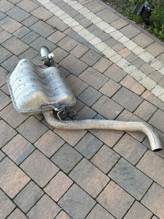 Tłumnik końcowy Dodge Charger Prawy