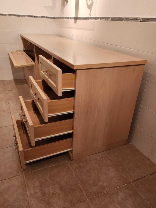 Secretária/Bancada de Apoio em Madeira Clara (Faia)