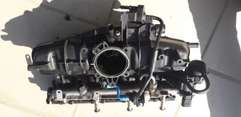 Коллектор впускной Volkswagen passat CC 2.0 детали двигателя  кпп