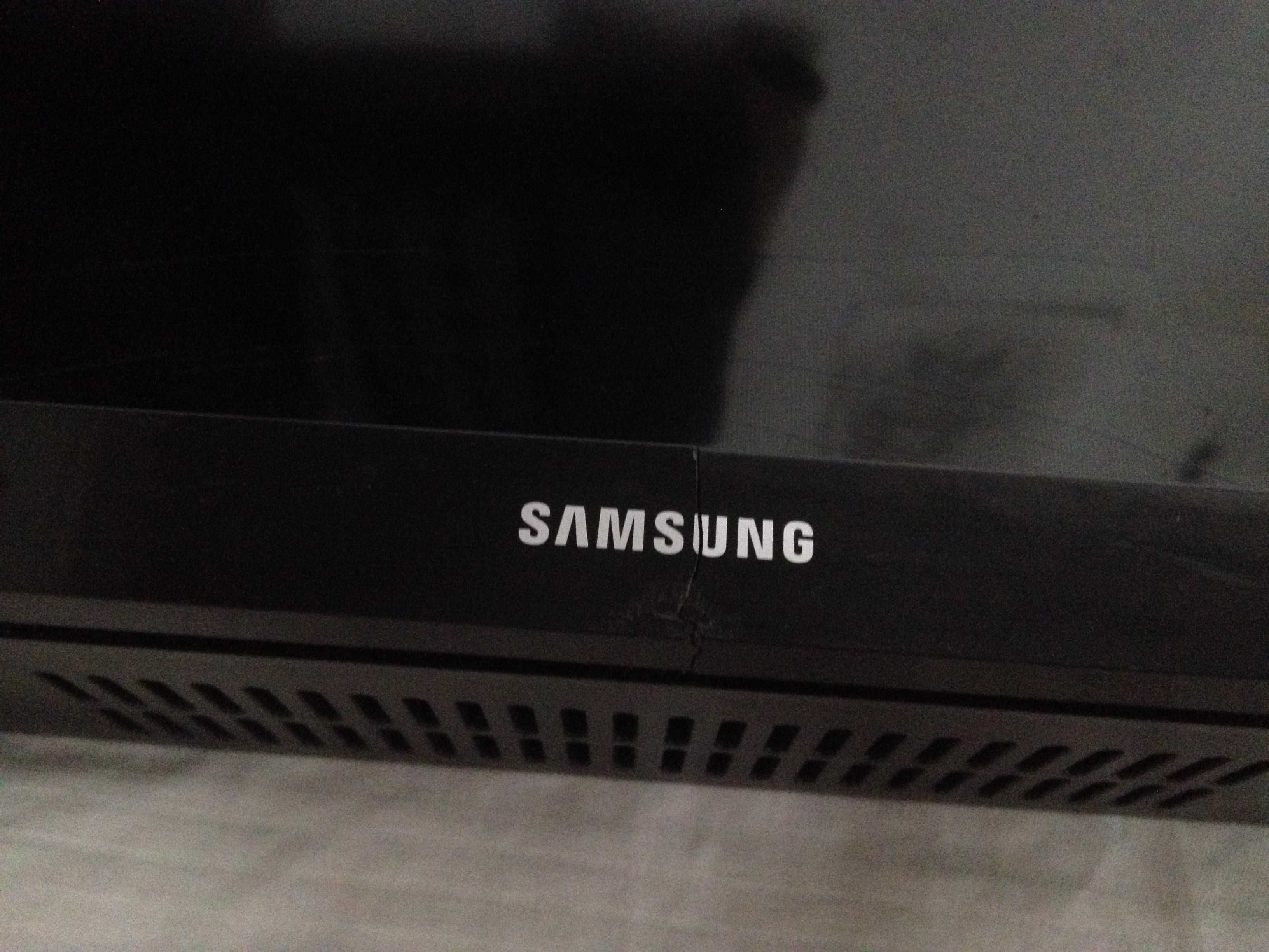 Телевизор Samsung UE32J4000