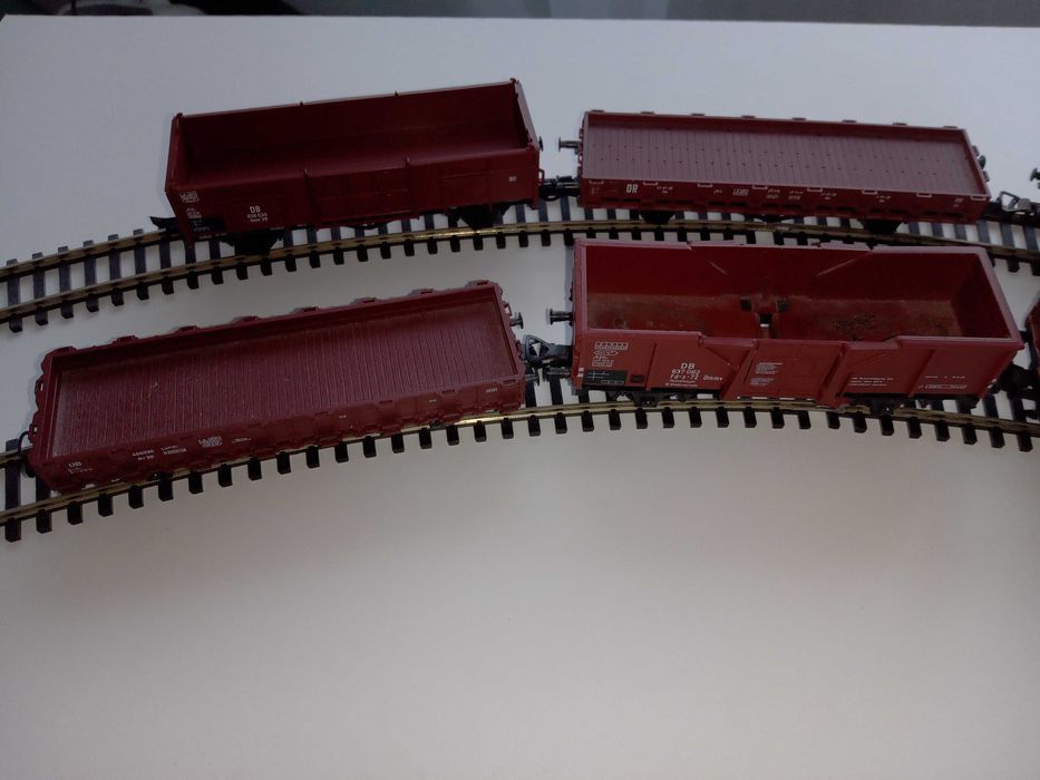 Zestaw 6 wagonów H0 — Piko / Roco