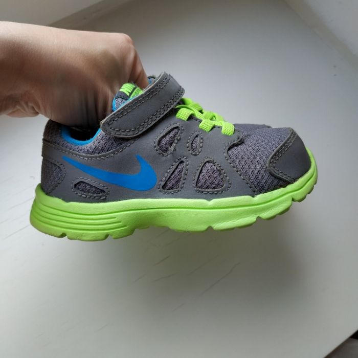 Кросівки на хлопчика Nike 23.5-24р. 14 см.