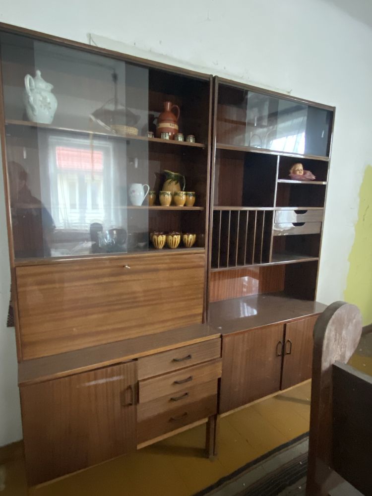 kredens stary antyk PRL prl stan bardzo dobry lata 70