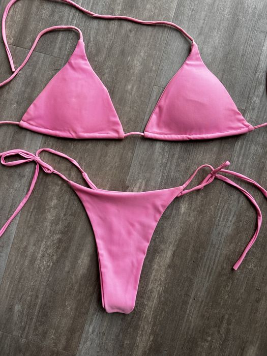 Купальник рожевий бікіні
