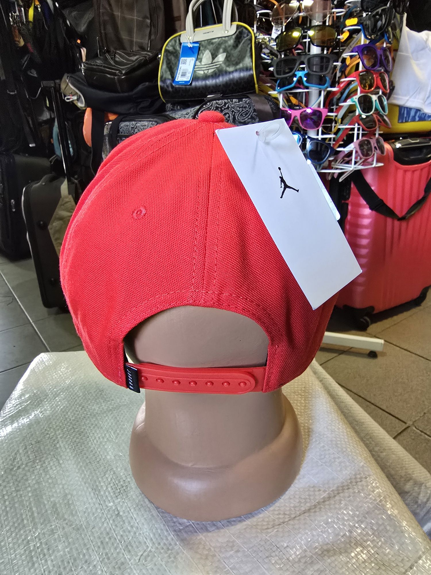 Бейсболка Nike JORDAN CLC99 FLT SSNL CAP червона