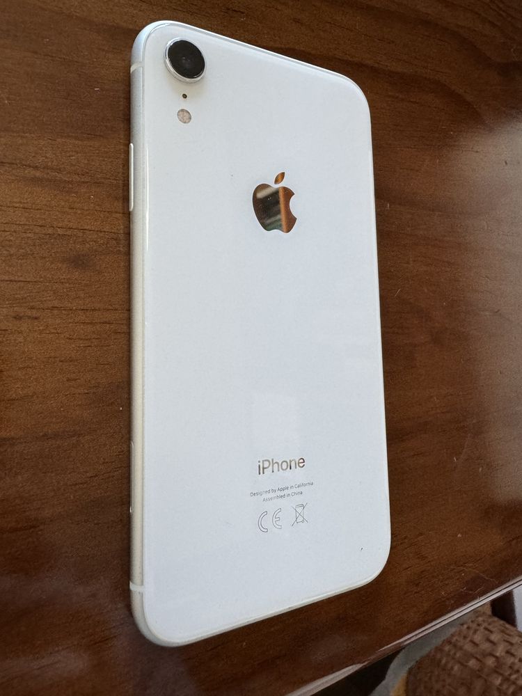 iPhone XR 64GB semi-novo