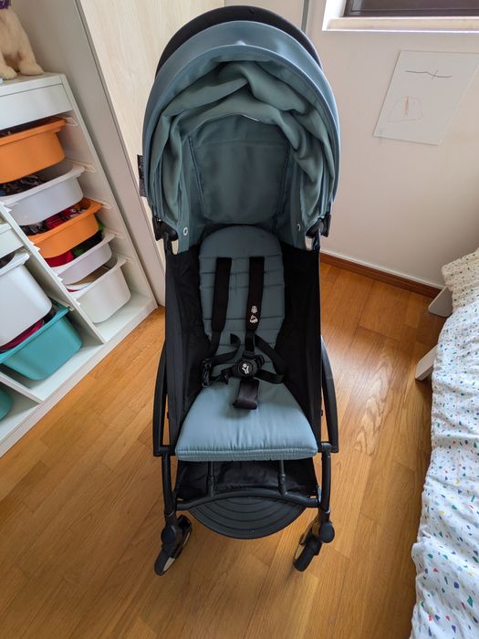 Carrinho Babyzen Yoyo2 c/ acessórios