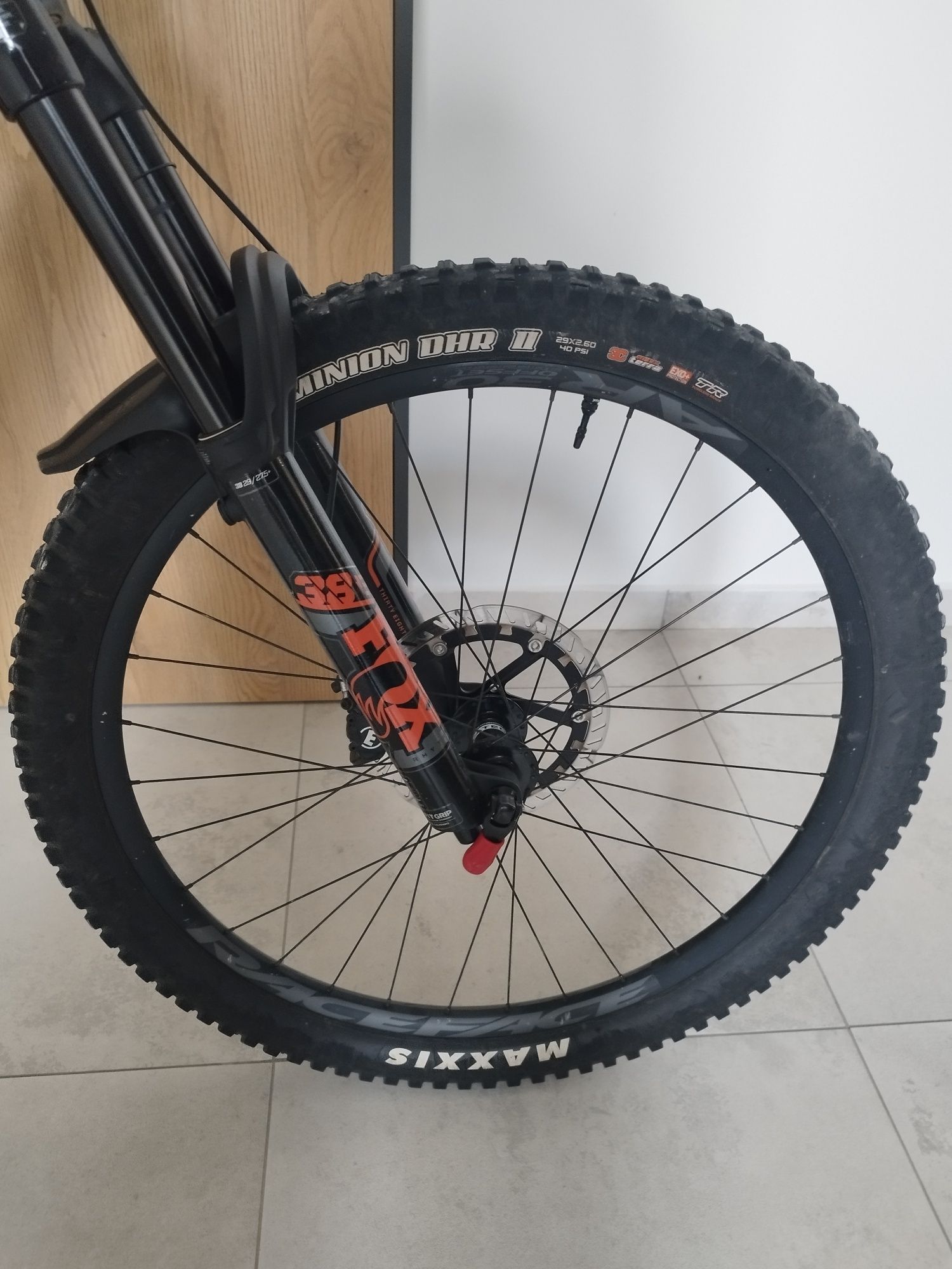Rower elektryczny Focus Sam2 6.8