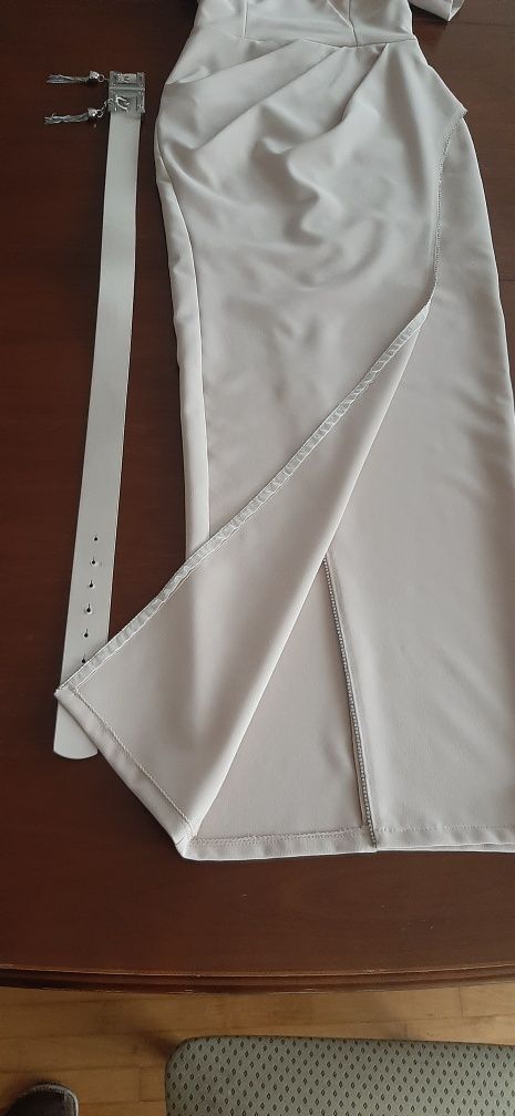 Elegancka suknia wyjściowa