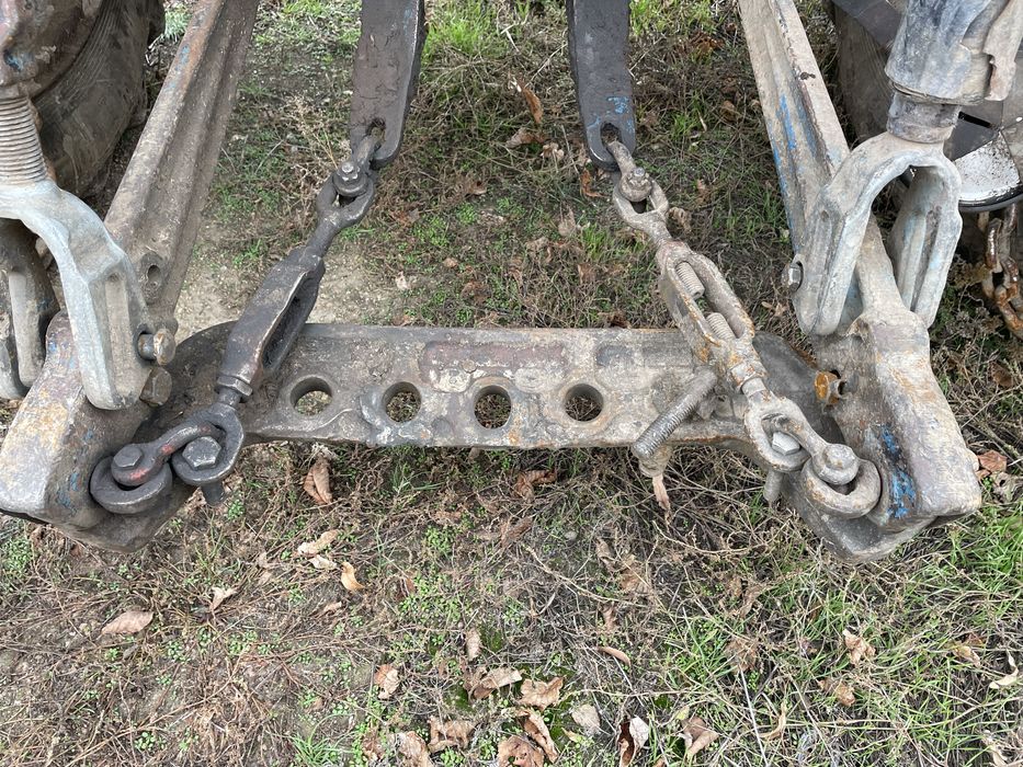 Поперечина задньої навіски на трактор МТЗ