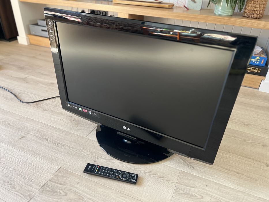 Telewizor LG 32LG2000 – 32 cale, HD Ready, sprawny