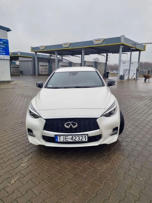 Infiniti Q30 Infiniti Q30S AWD2.0T • 2016 • Automat • 4x4 • 140k km • Z salonu w PL