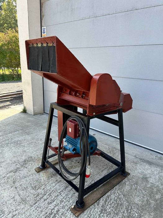 Rębak do drewna gałęzi drzewa sklejki Rozdrabniacz 7.5kW