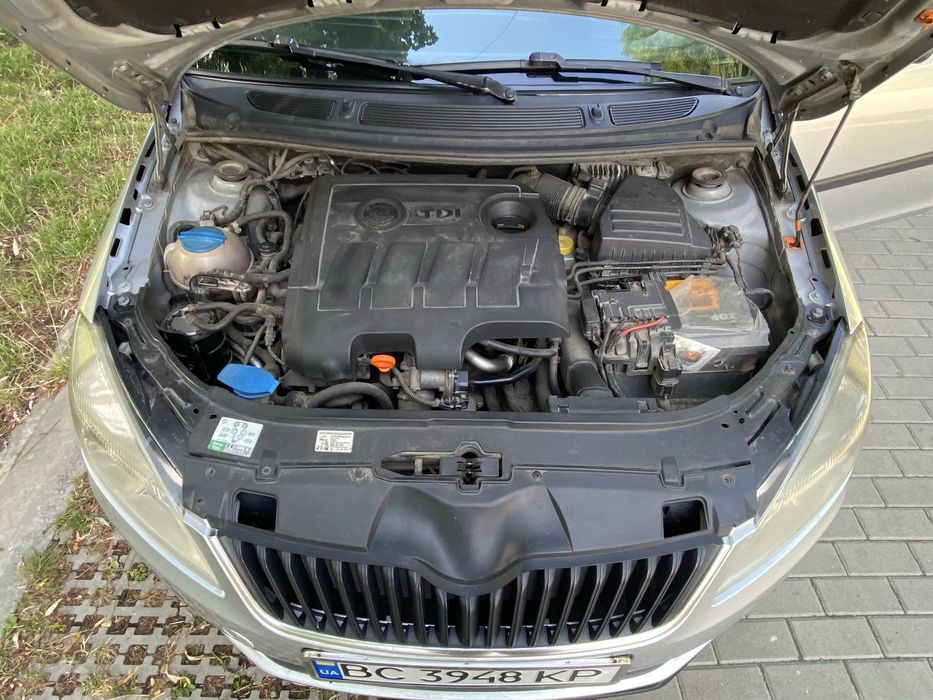 Продам Skoda Roomster 1,6 TDI 2010 рік