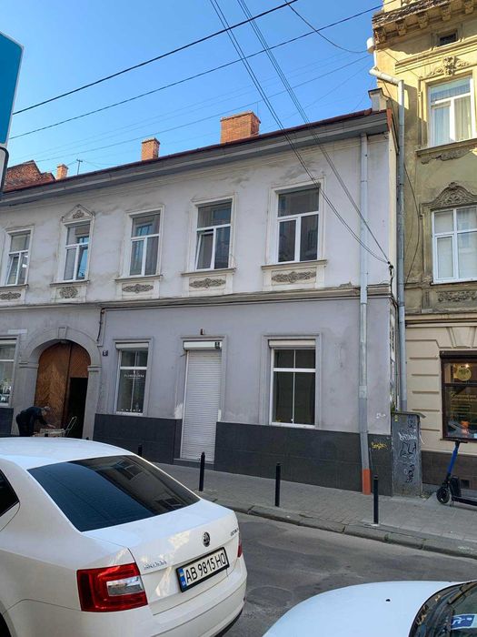Оренда фасадного приміщення вул. Наливайка