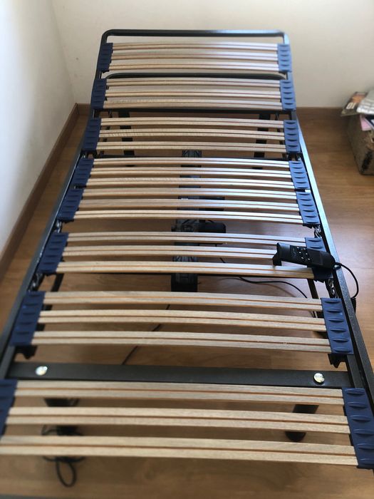 Cama elétrica articulada e colchão