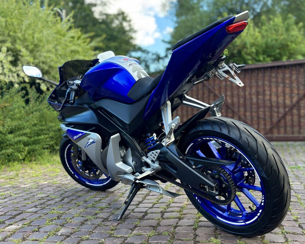 YAMAHA YZF 125, Kat. A1/B, Motocykl 125cm3! (RC DUKE CBR MT)