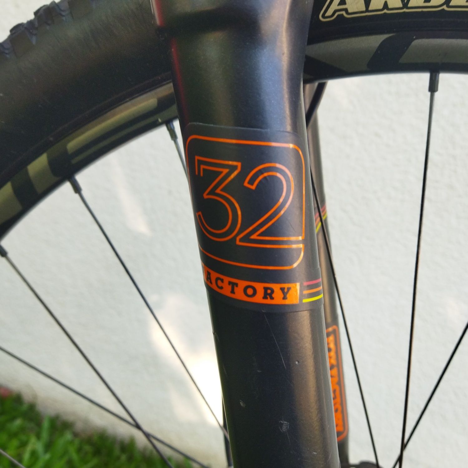 Bicicleta Specialized Stumpjumper Elite 29