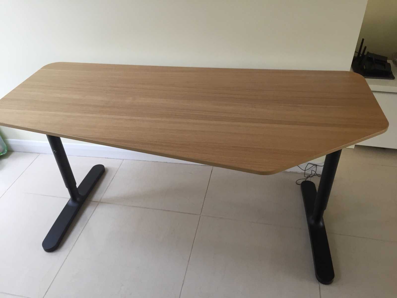 Mesa ajustável IKEA 160 x 80cm de 3 níveis de altura