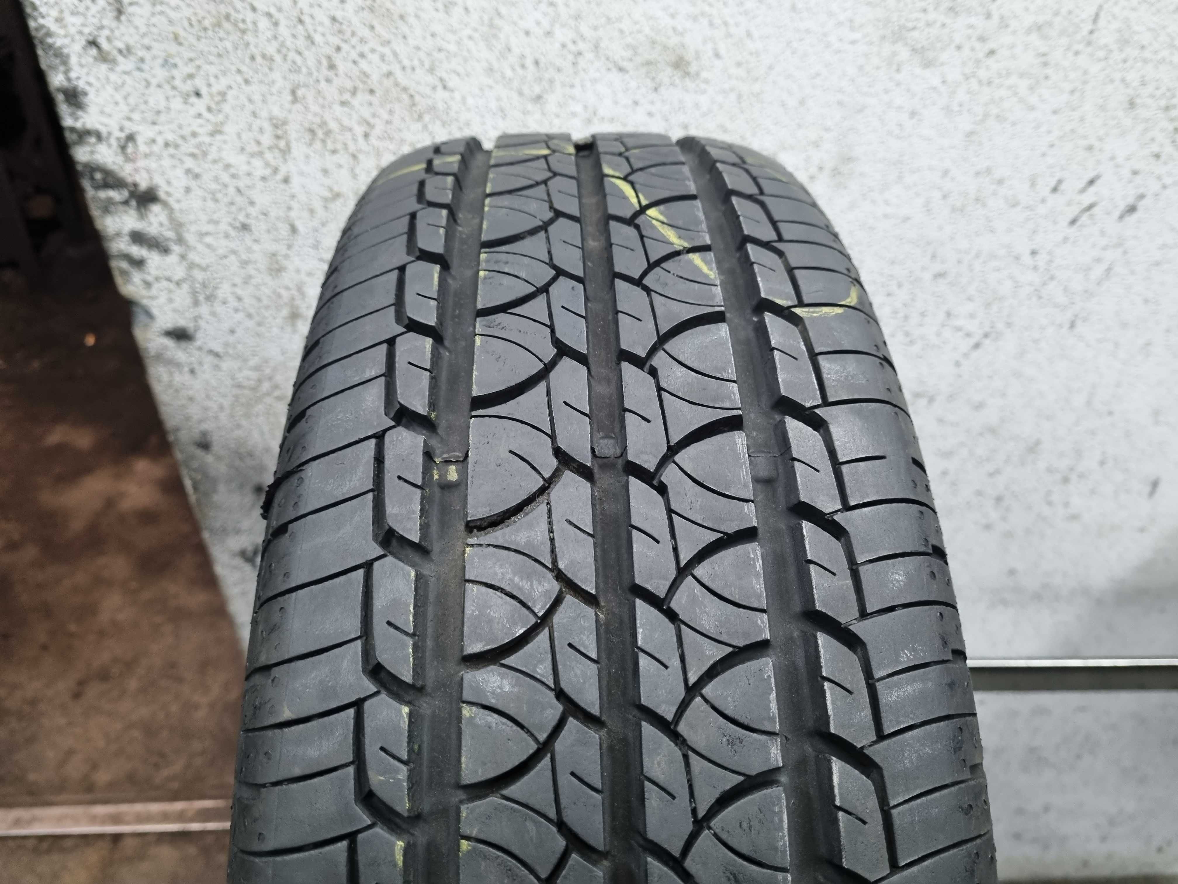 205/65/15C 102/100T Barum Vanis 2 D.0618