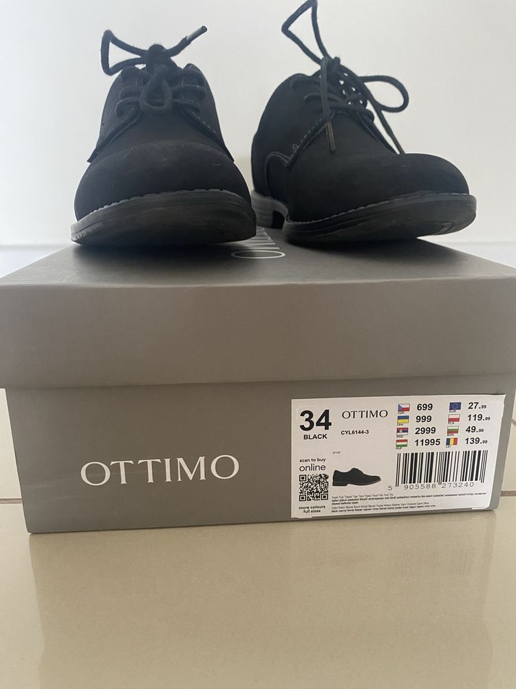Buty chłopięce CCC Ottimo rozmiar 34