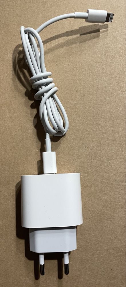 Sprzedam ładowarkę Apple 20W USB C - Okazja!!!