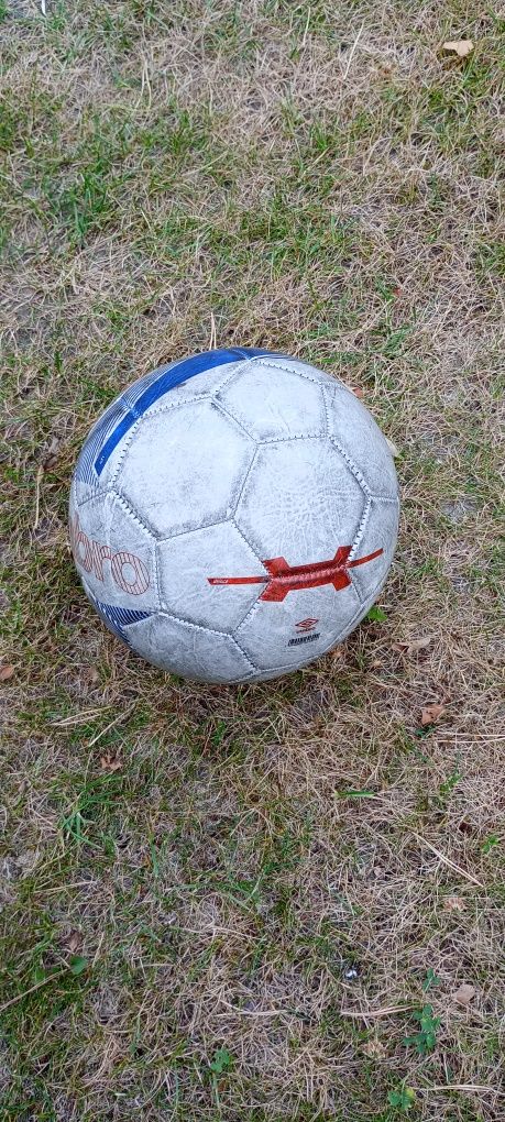 Piłka nożna futbolówka