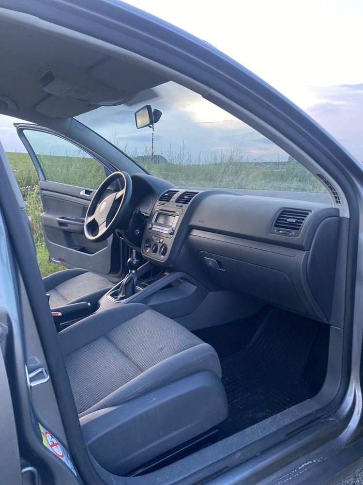 VW Golf 5 hatchback