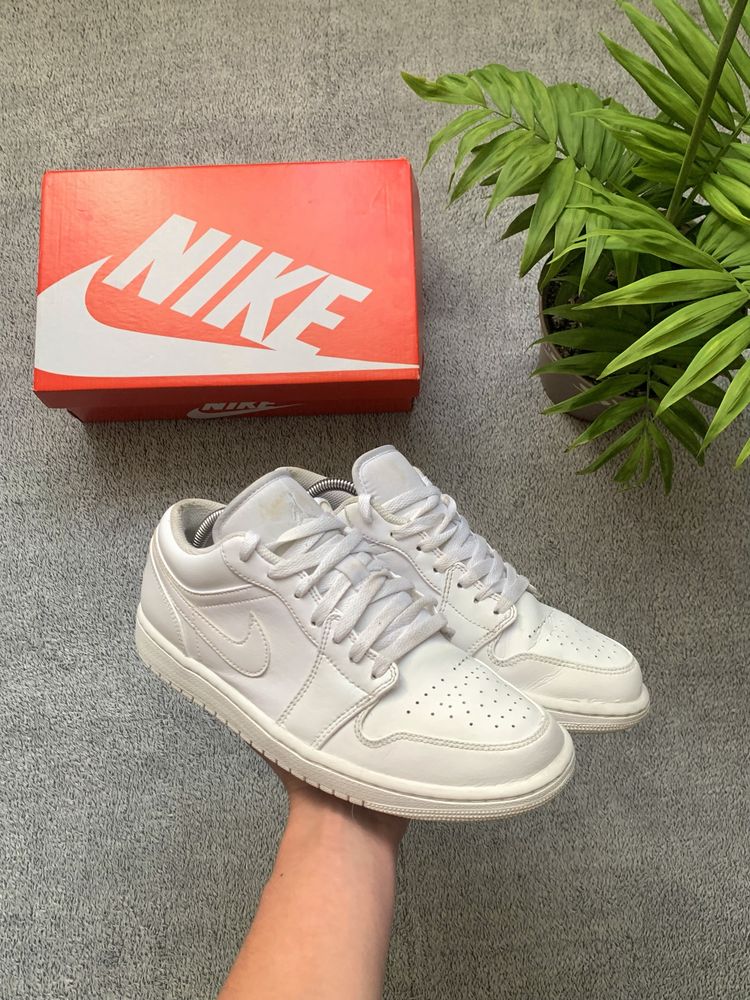Кросівки Nike SB Air Jordan 1 White [42]