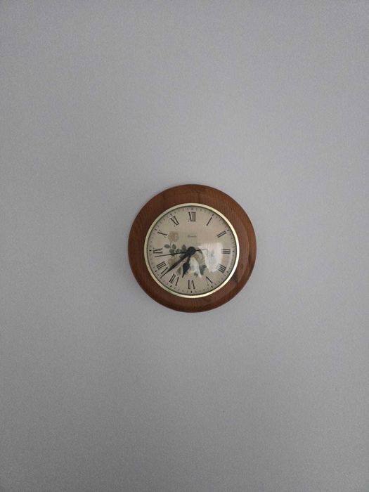 Relógio de parede Quartz em muito bom estado