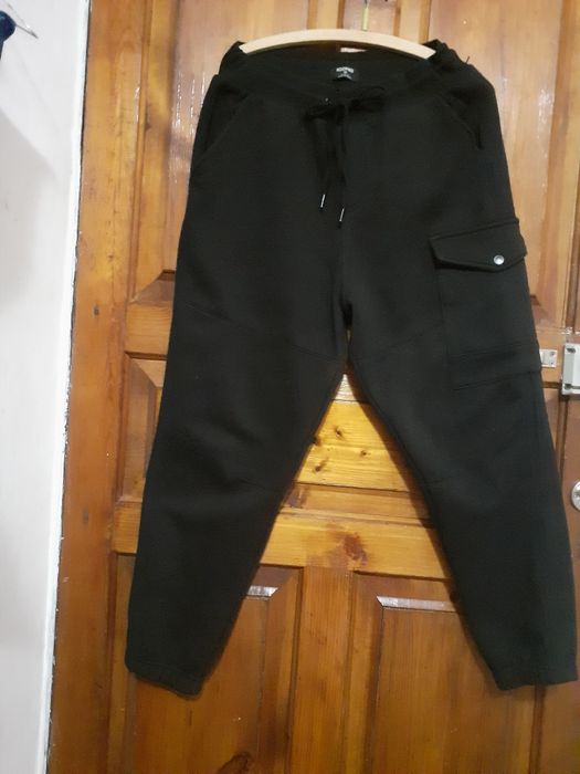 Штани різні, дешево.