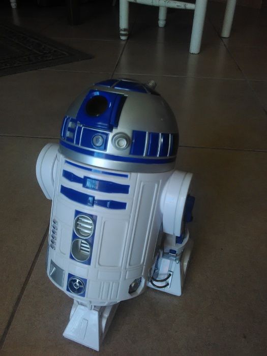 star wars R2D2robot