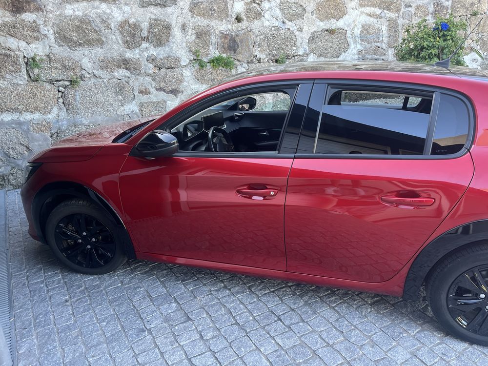 Peugeot 208 eletrico