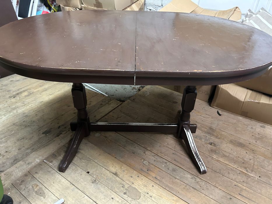 OKAZJA! Stół z 6 krzesłami do renowacji – lite drewno