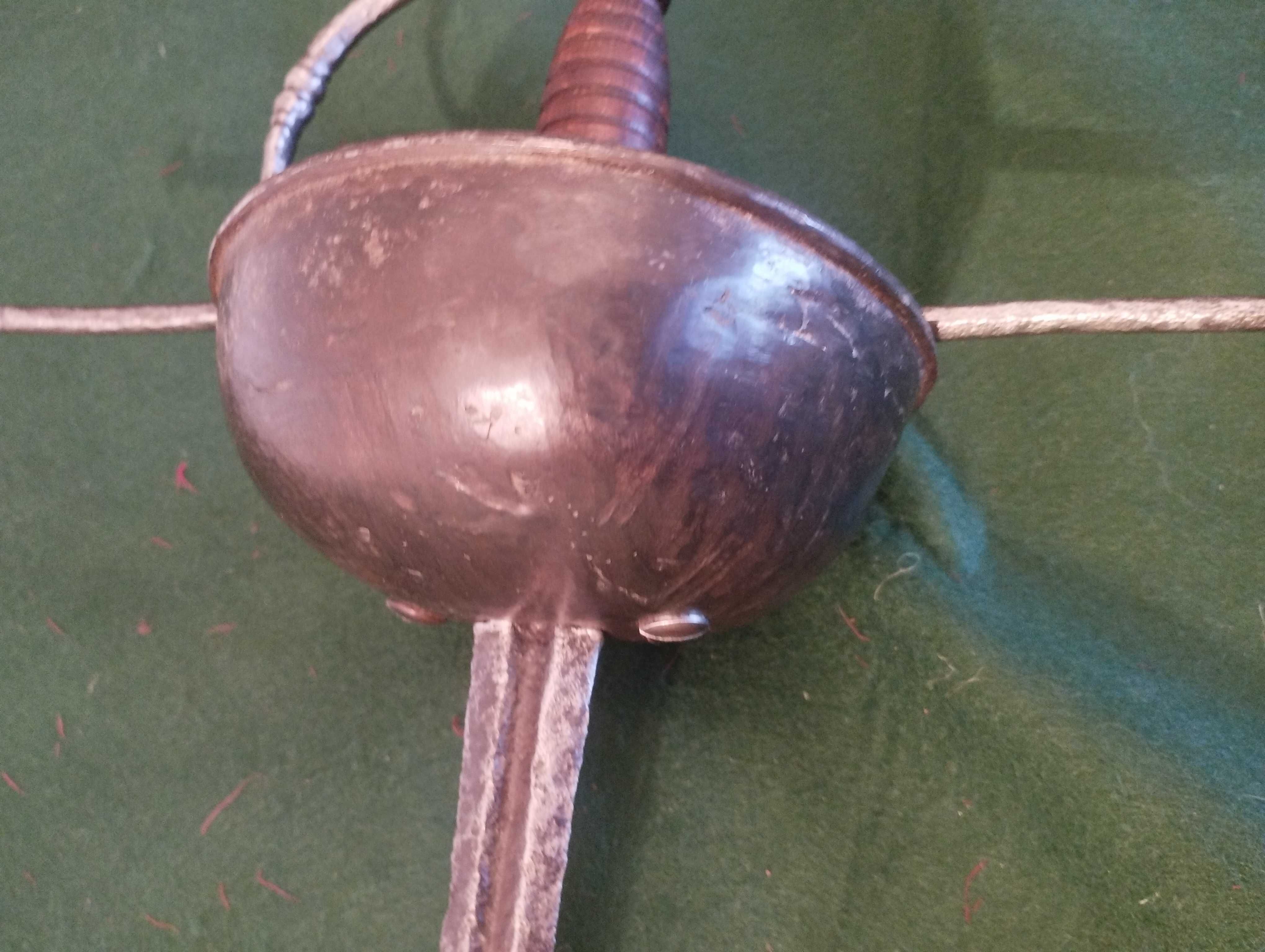 Espada espanhola de TAZA do século XVII (1ª metade)