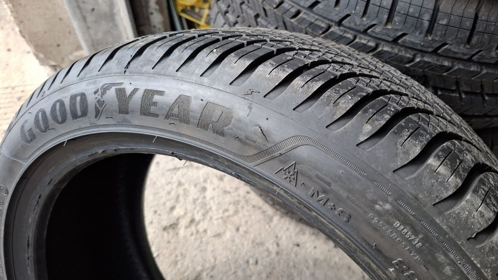 Goodyear 225/45 R18 Vector 4Seasons 7.8 mm