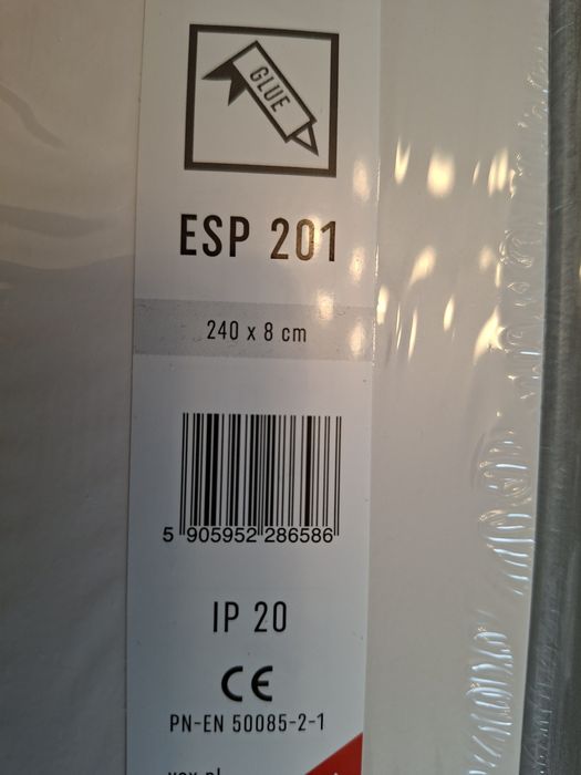 Listwy przypodłogowe Vox Espumo ESP 201 . Nowe 8 szt. 19,2 mb