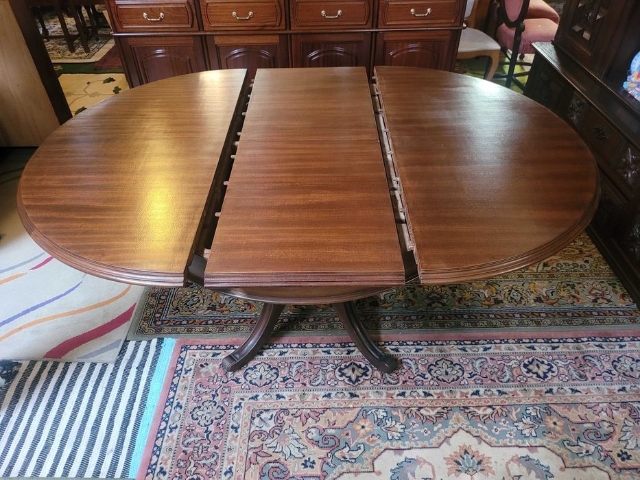 Mesa redonda extensível - Muito bom estado geral