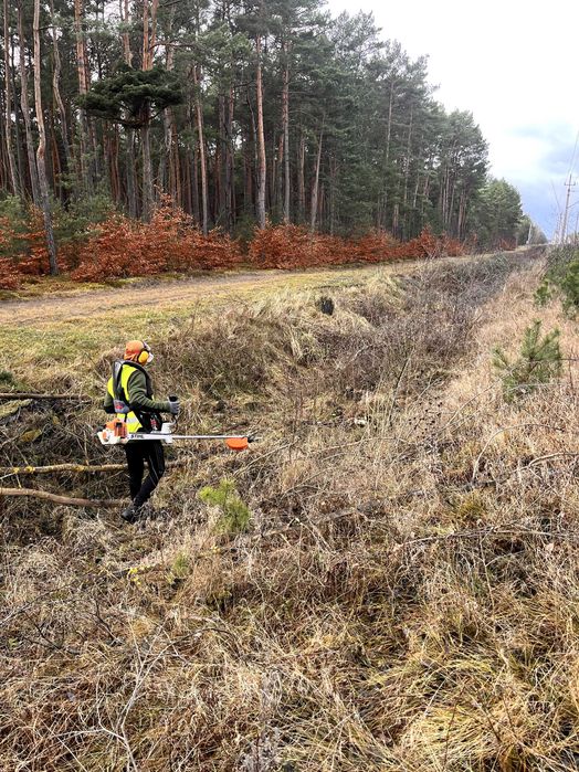 Koszenie trawy karczowanie oczyszczanie działek pod inwestycje