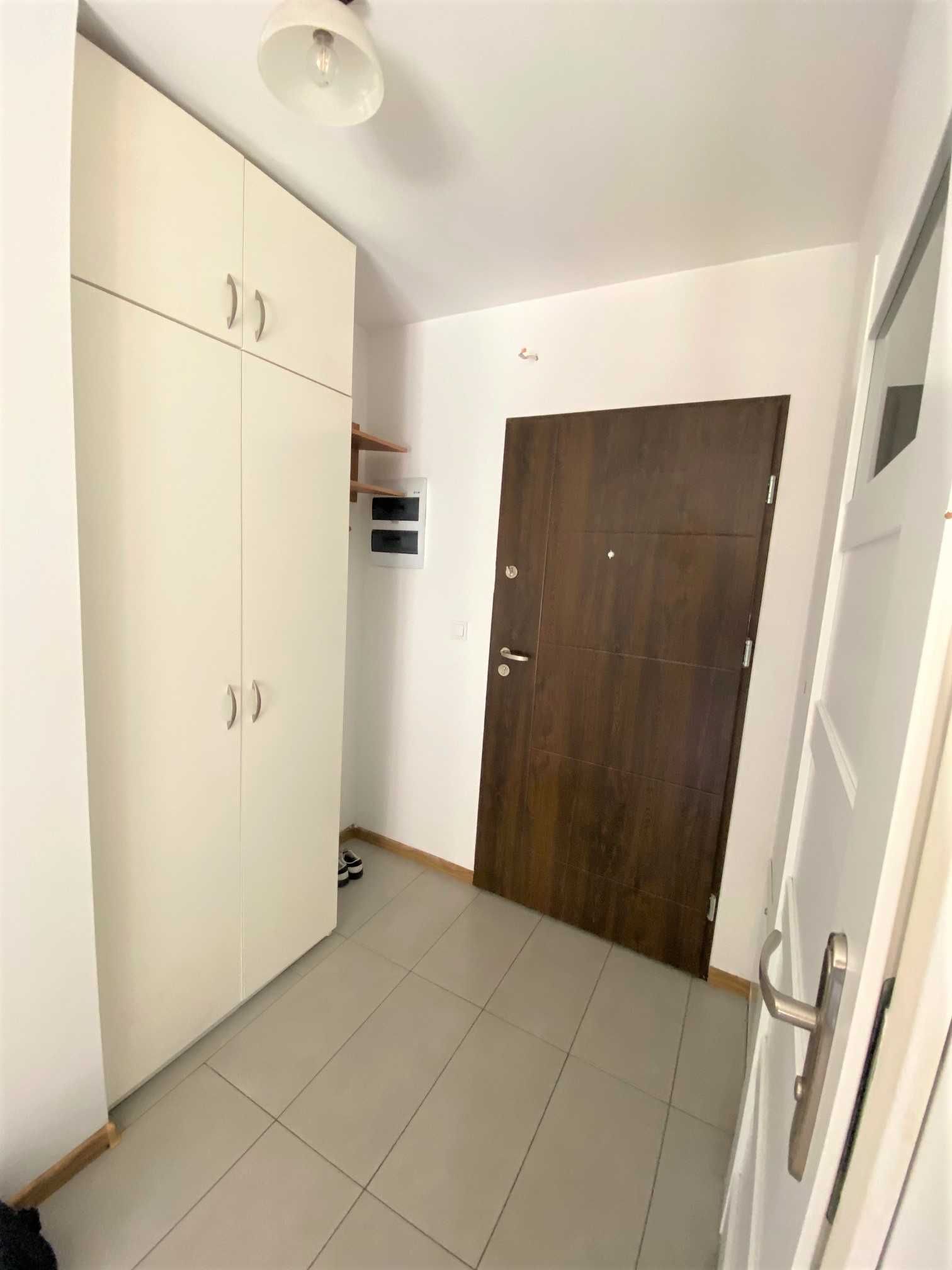 Wyposażone i umeblowane M3, 2 pokoje, balkon  33m2, ul. Sosnowa