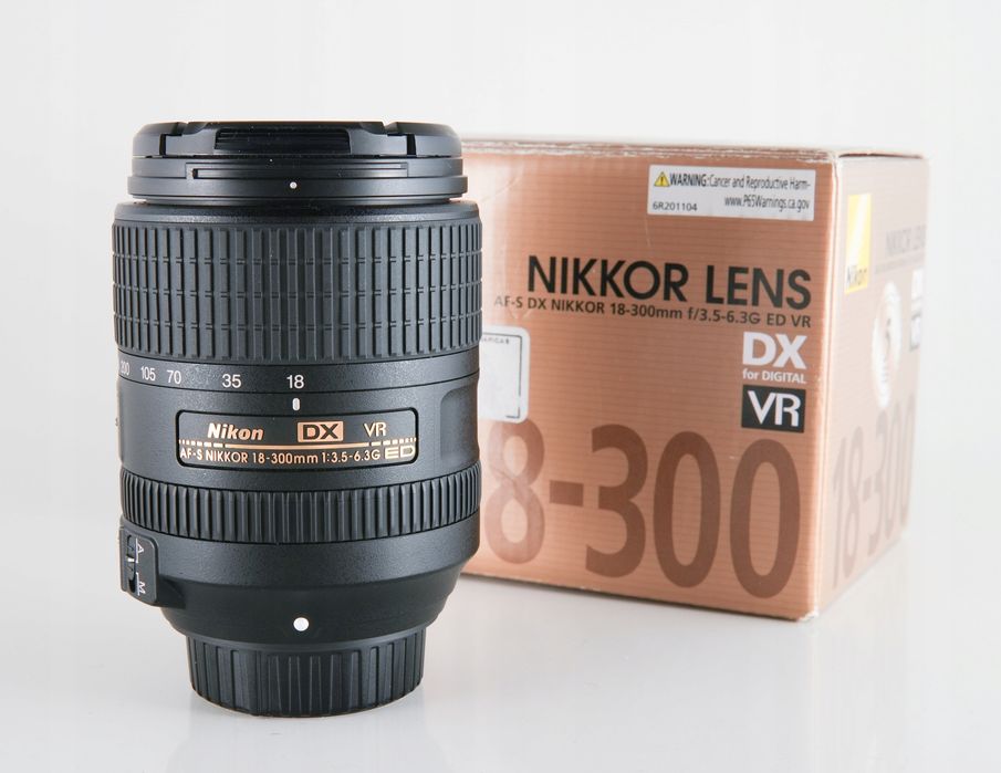 Nikkor AF-S 18-300 f/3.5-6.3 G ED VR jak nowy