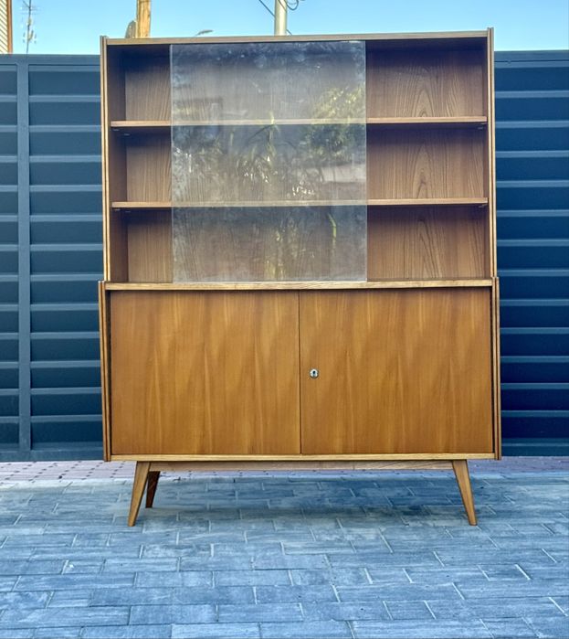 Witryna. Biblioteczka. Czechoslowacja. Prl
